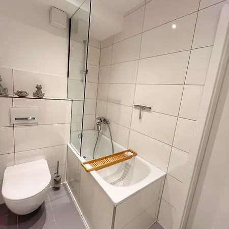 Apartment Sanctuary - Tief Im Westen Oberhausen (North Rhine-Westphalia)